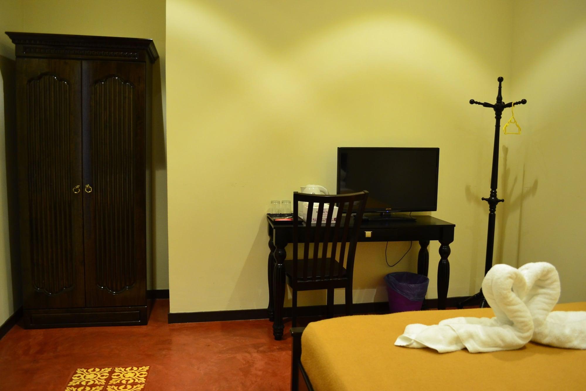 The Sovereign George Town Exterior foto