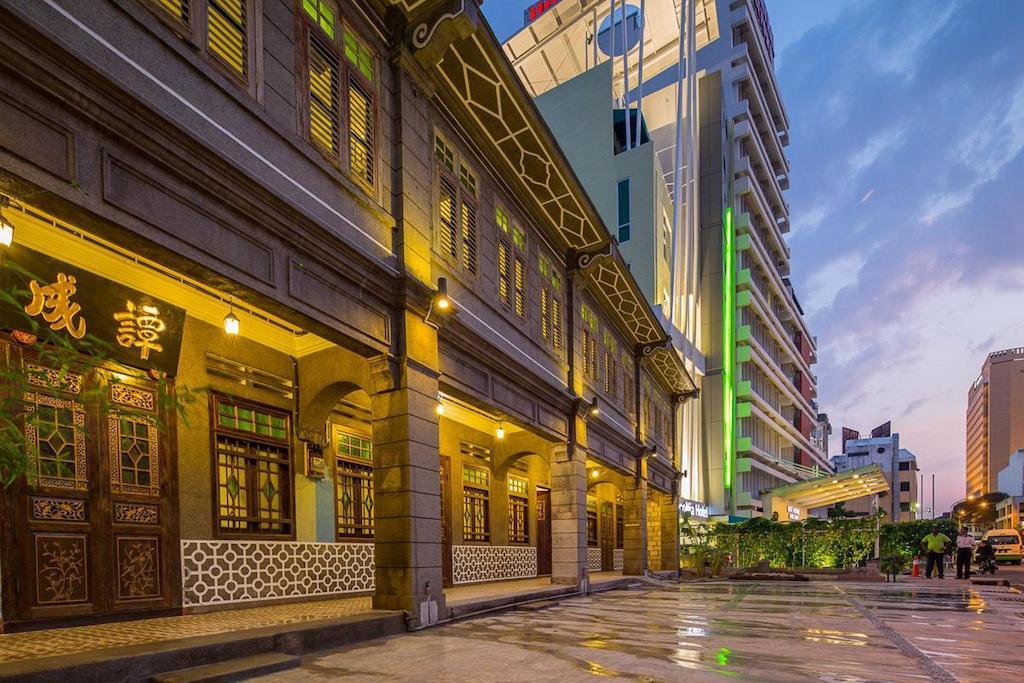 The Sovereign George Town Exterior foto